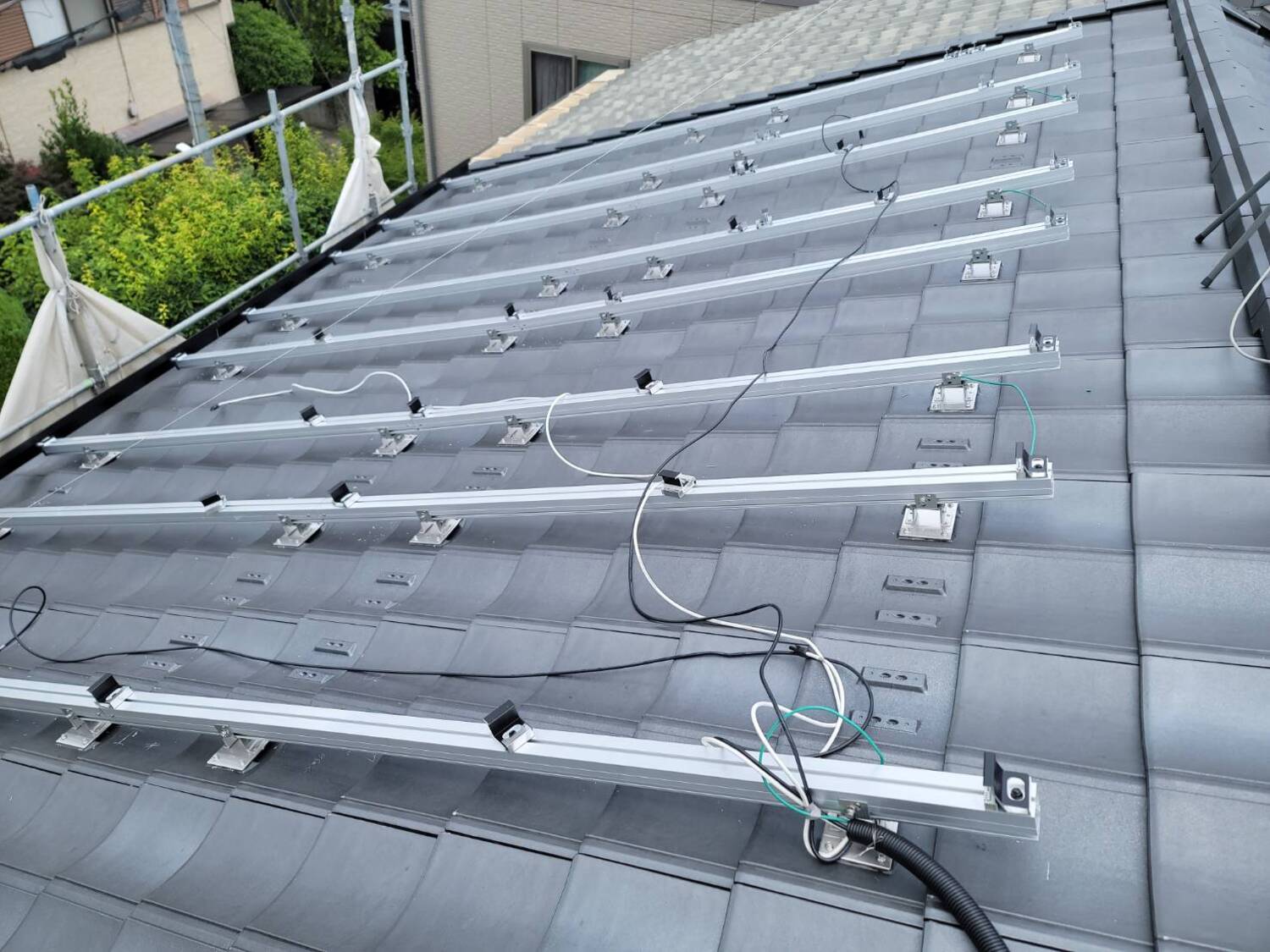 屋根葺き替え工事・創蓄連携システム設置工事（太陽光、蓄電池設置）